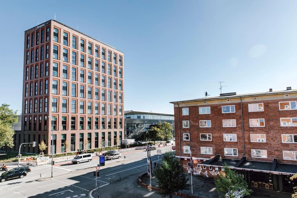 Komplett Neu: 2-Zi Zentral Im Altbau. 24H-Checkin Kiel Dış mekan fotoğraf