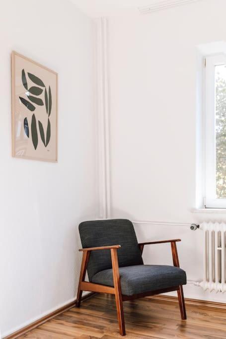 Komplett Neu: 2-Zi Zentral Im Altbau. 24H-Checkin Kiel Dış mekan fotoğraf